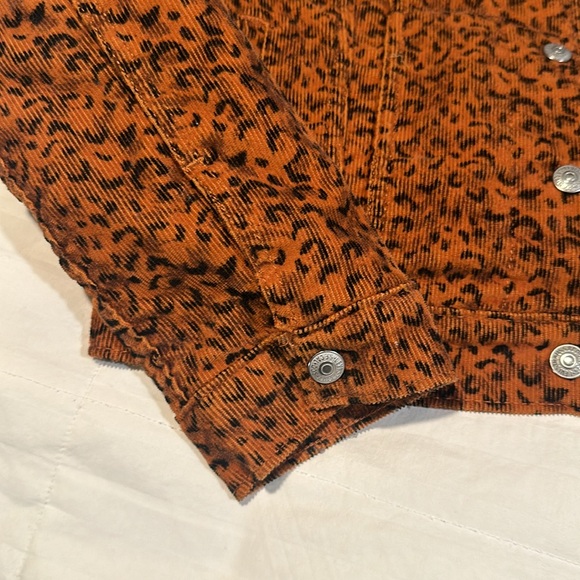 Levi’s Leopard Jacket - Picture 3 of 4